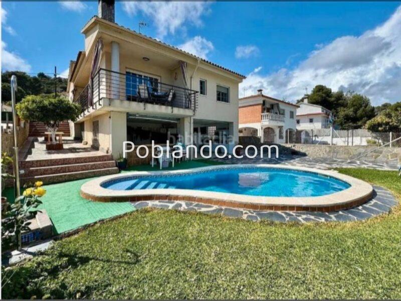 Casa 4 vientos 700m2 y 325m2 habitables.