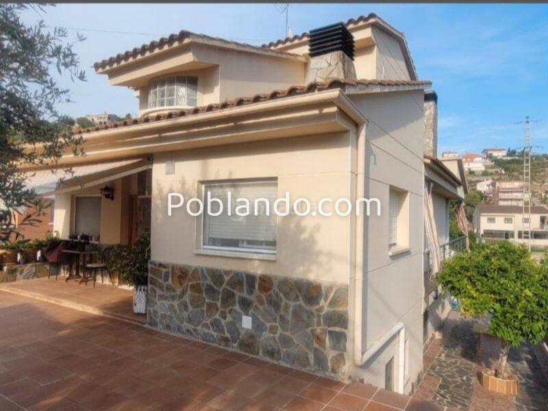 Casa 4 vientos 700m2 y 325m2 habitables.