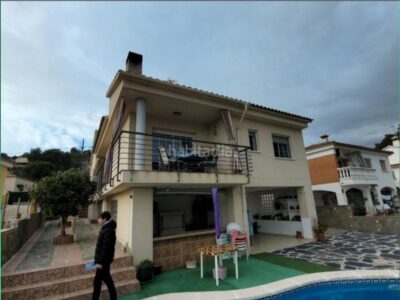 Casa 4 vientos 700m2 y 325m2 habitables.