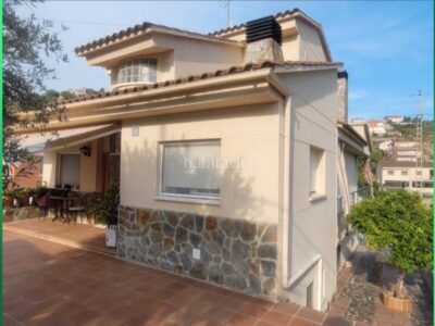 Casa 4 vientos 700m2 y 325m2 habitables.