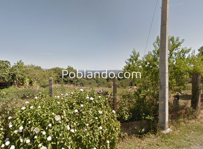 Terreno urbano en Brión (A Coruña) 1.092 m² con servicios – A 10 min de Santiago