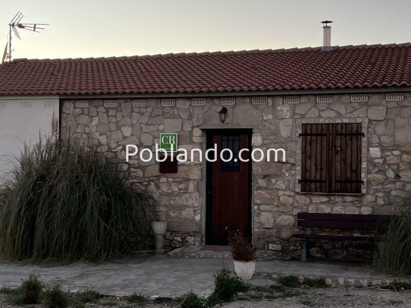 Finca turismo rural en Mequinenza, con dos casas