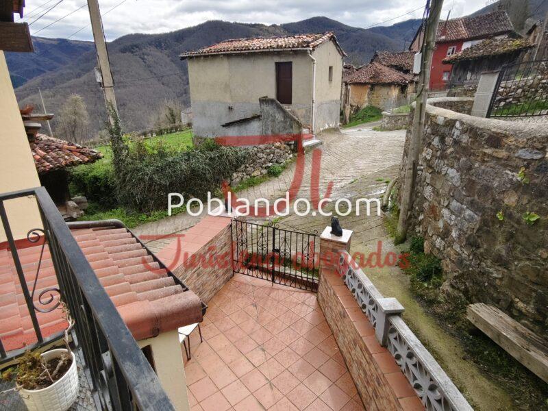 CASA CON PATIO EN ASTURIAS