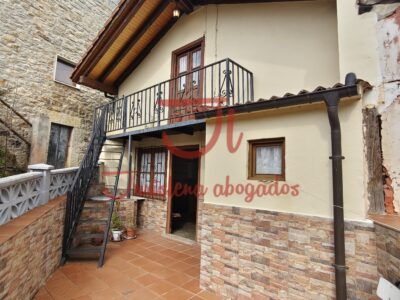 CASA CON PATIO EN ASTURIAS