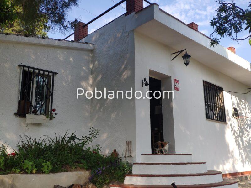 Encantadora finca rústica con piscina y gran parcela a 5 minutos andando del centro