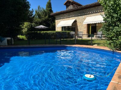 Finca 4.000 m² con 2 casas rurales turísticas – negocio en funcionamiento”