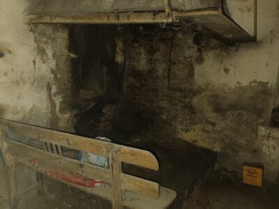 Casa a rehacer en parcela de 11.000m2