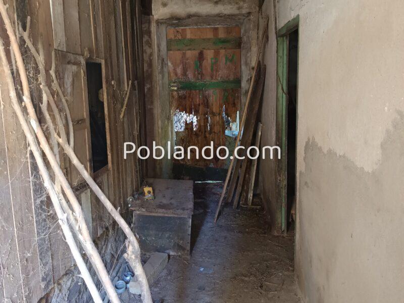Casa a rehacer en parcela de 11.000m2