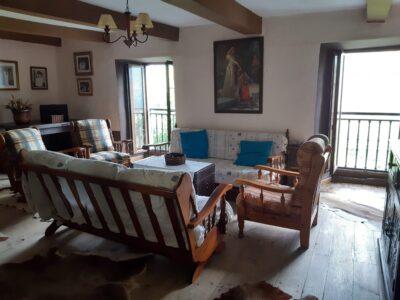 Auténtica casa de aldea asturiana de 1880, reformada y habitable. ¡Precio negociable!