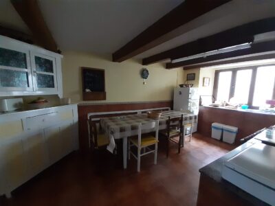 Auténtica casa de aldea asturiana de 1880, reformada y habitable. ¡Precio negociable!