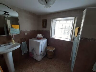 Auténtica casa de aldea asturiana de 1880, reformada y habitable. ¡Precio negociable!