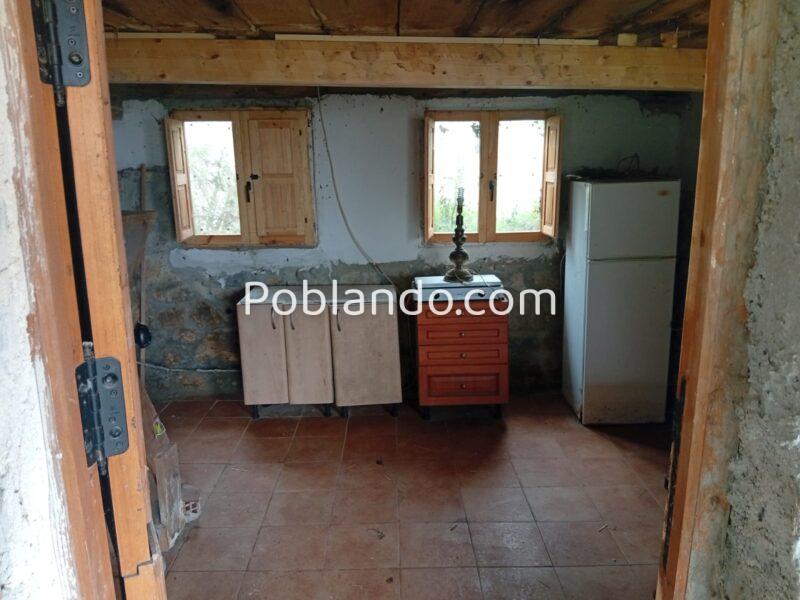 FINCA RÚSTICA CON HÓRREO Y CASA DE PIEDRA A REHABILITAR