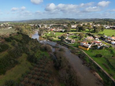 ¿Buscas tranquilidad? Parcela de 550 m2 y casa de 145 m2 habitable y amueblada