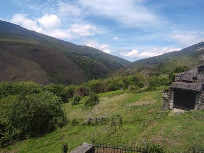 Auténtica casa de aldea asturiana de 1880, reformada y habitable. ¡Precio negociable!