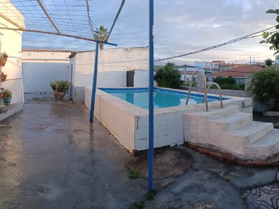 ¿Buscas tranquilidad? Parcela de 550 m2 y casa de 145 m2 habitable y amueblada