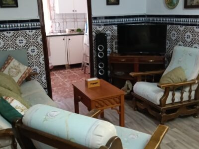 ¿Buscas tranquilidad? Parcela de 550 m2 y casa de 145 m2 habitable y amueblada