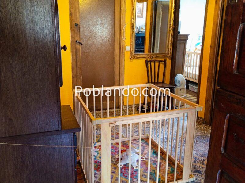 Casa de piedra en la montaña de Asturias