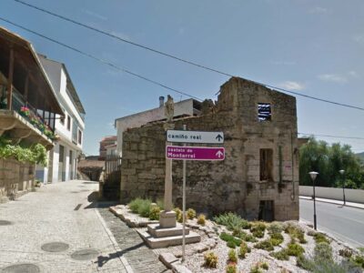 Casa tradicional de piedra en estructura