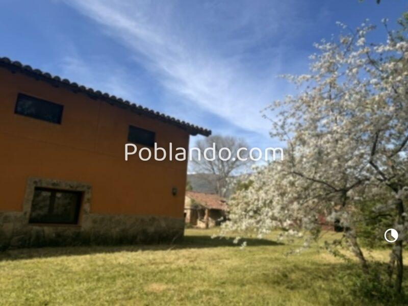 Conjunto De Casa Y Sequeros Legalizados plena naturaleza – El Raso (Cáceres/Ávila)
