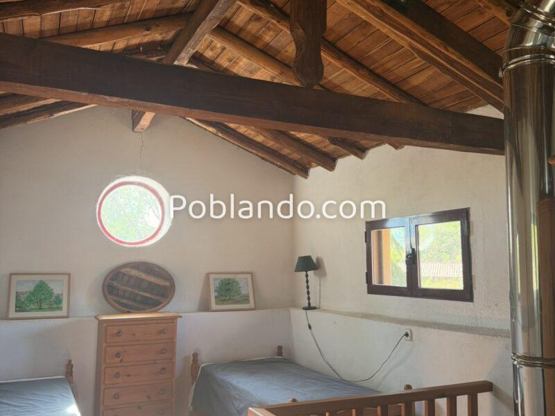 Conjunto De Casa Y Sequeros Legalizados plena naturaleza – El Raso (Cáceres/Ávila)