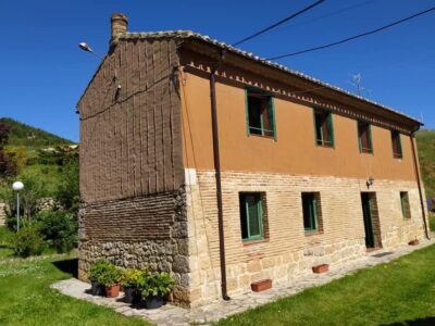 Camping y casa rural