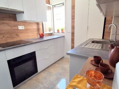 Ático de diseño con gran terraza y vistas, listo para entrar a vivir– Ideal para parejas