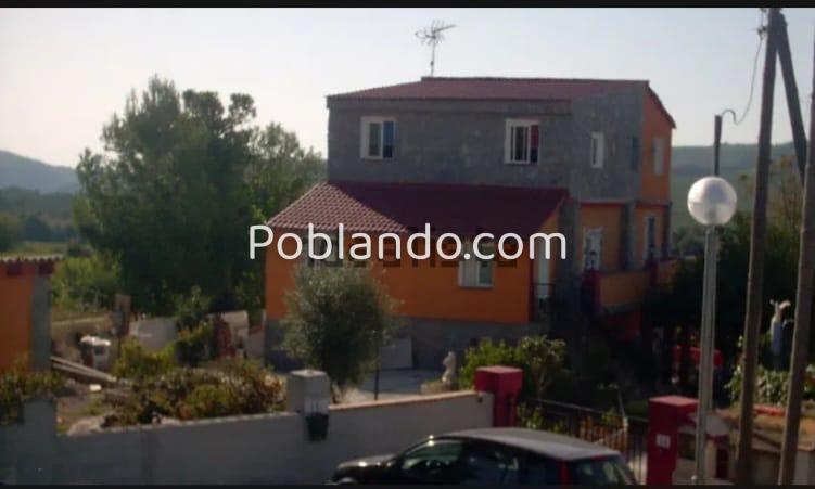 Preciosa casa en Pontons