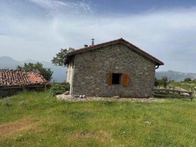 🏔️ ¡JOYAS DE ASTURIAS! Cabaña de Montaña en Salcedo de Quirós – Un refugio entre las nubes y los picos de Asturias