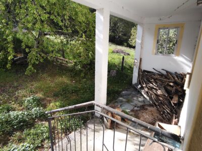 Exclusivo Conjunto Rural en Moldes: Vivienda de 200 m², Edificación de Piedra y Finca Privada.