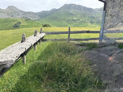 🏔️ ¡JOYAS DE ASTURIAS! Cabaña de Montaña en Salcedo de Quirós – Un refugio entre las nubes y los picos de Asturias