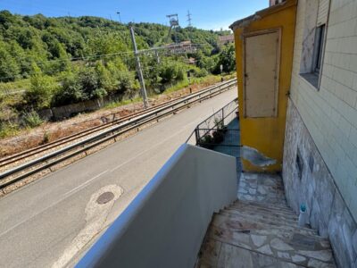 🏡 Casa adosada con TEJADO NUEVO en Vega (La Felguera)