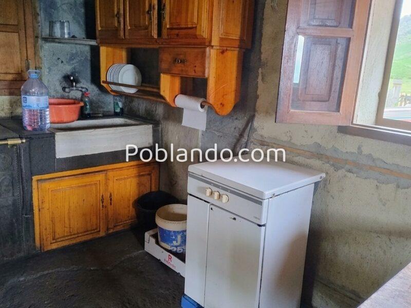 🏔️ ¡OCASIÓN ÚNICA EN ASTURIAS! Cabaña Rural con Finca de 8.500 m² en Mayáu Espines (Moreda)