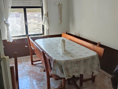 Exclusivo Conjunto Rural en Moldes: Vivienda de 200 m², Edificación de Piedra y Finca Privada.