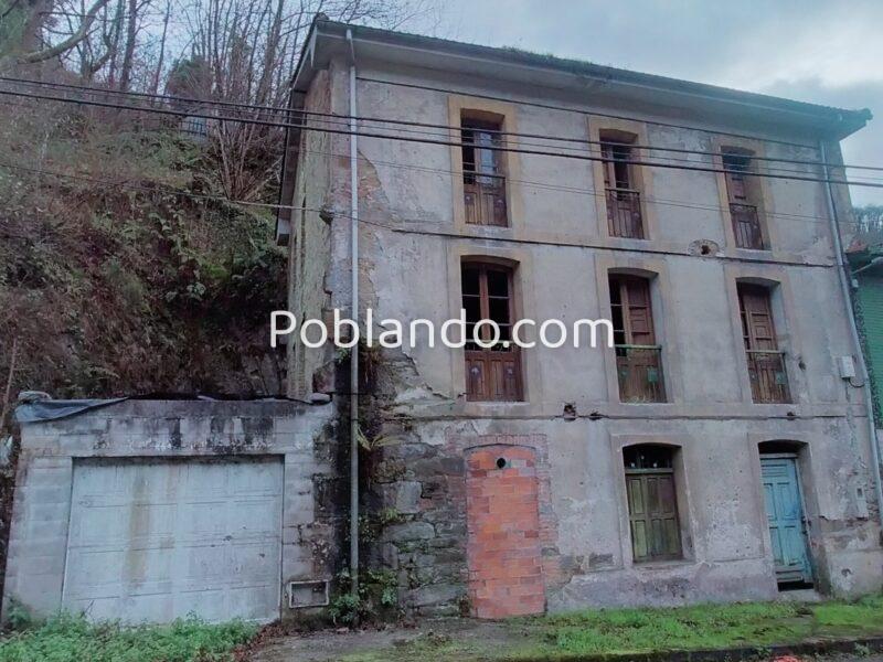 Casa en Puente Villandio (Asturias)