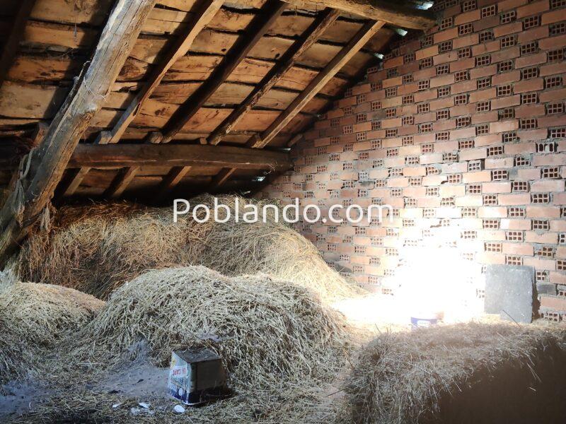 Exclusivo Conjunto Rural en Moldes: Vivienda de 200 m², Edificación de Piedra y Finca Privada.