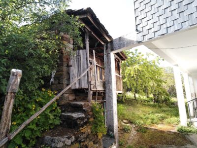 Exclusivo Conjunto Rural en Moldes: Vivienda de 200 m², Edificación de Piedra y Finca Privada.