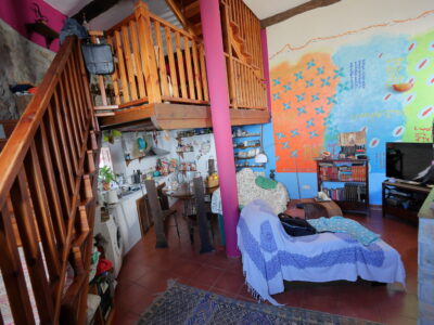 Casa Rústica de Piedra en el Camino de Santiago con Jardín
