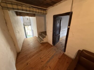 Casa de piedra en venta