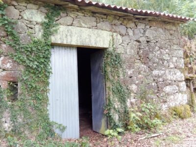 2 Construcciones + finca autosuficiente en Ribeira Sacra