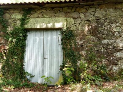 2 Construcciones + finca autosuficiente en Ribeira Sacra
