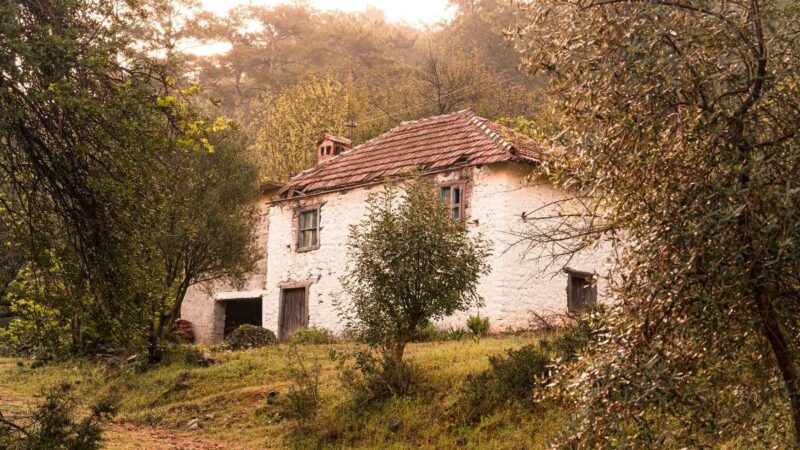 Casa de pueblo barata en entorno rural de España