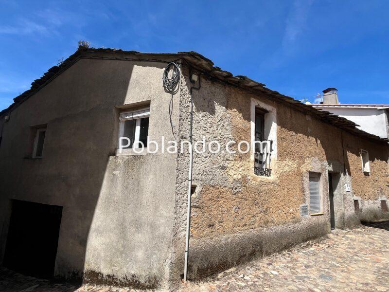 Casa de pueblo con encanto para reformar