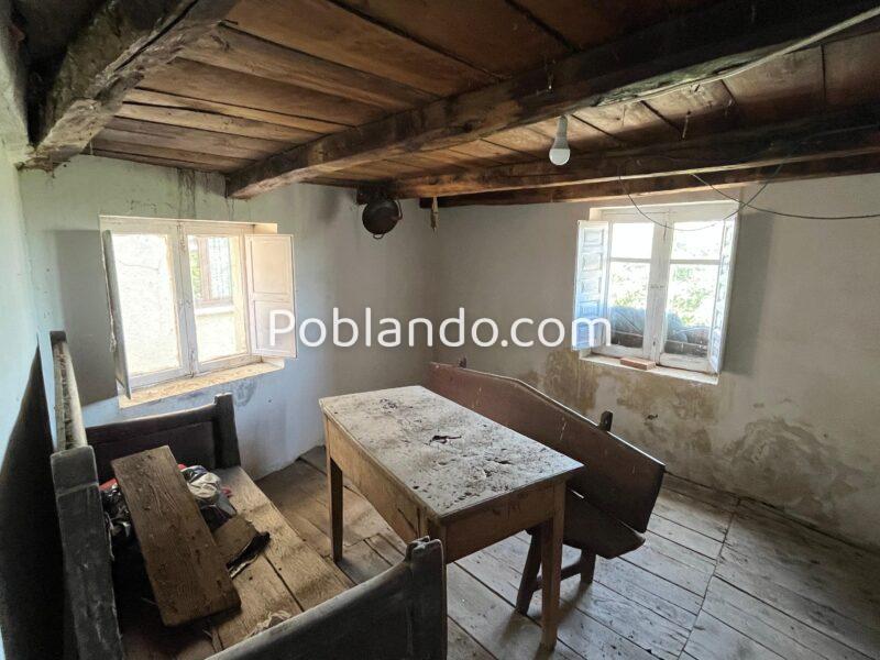 Casa de pueblo con encanto para reformar