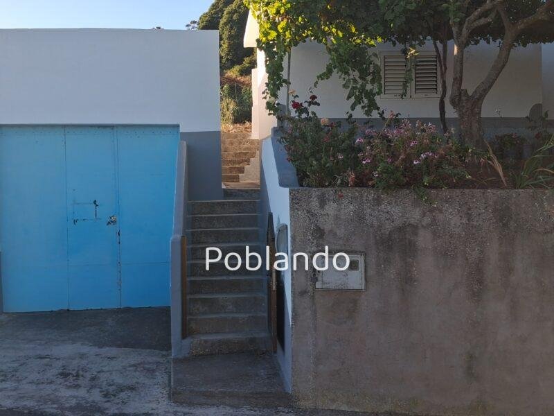 Casa y Terrenos en Santa María de Guía Gran Canaria 100% HABITABLE DESDE YA RECIEN SANEADA Y PINTADA!!!!