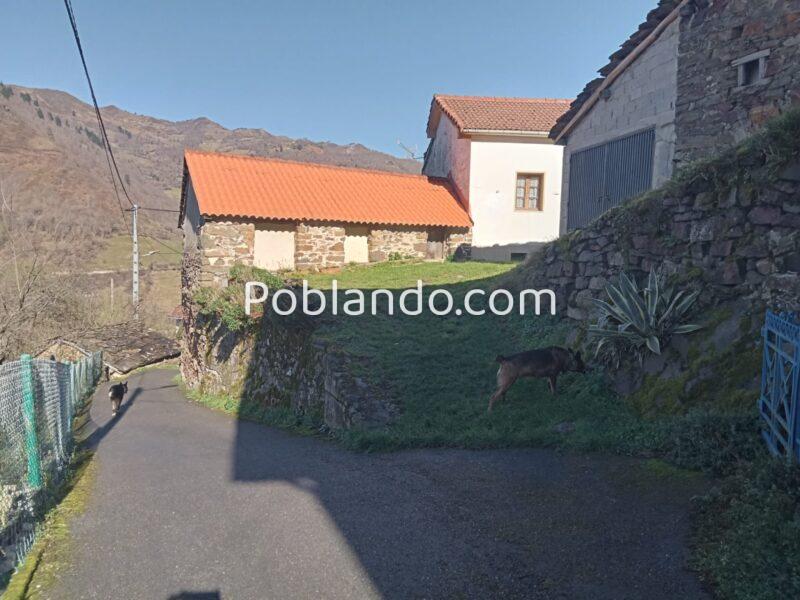 Casa en pueblo de montaña