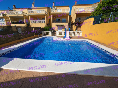 Chalet adosado 255m² con piscina,barbacoa y ocio en Otero