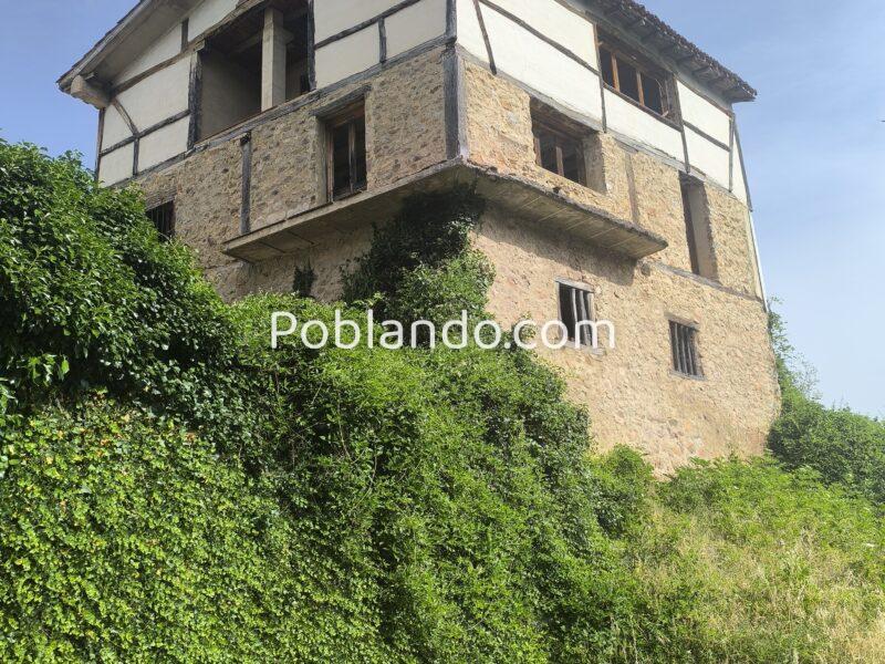 CASA CON JARDÍN. PRADILLO. CAMEROS. LA RIOJA