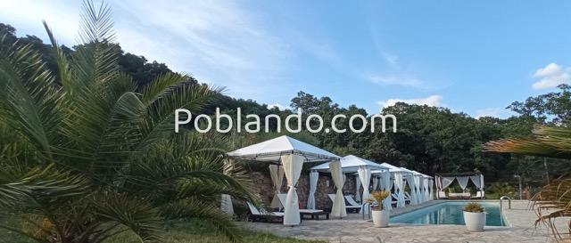 Hotel boutique en funcionamiento en Sierra de Gata · finca privada de 12 ha · alto potencial de crecimiento y ampliación.