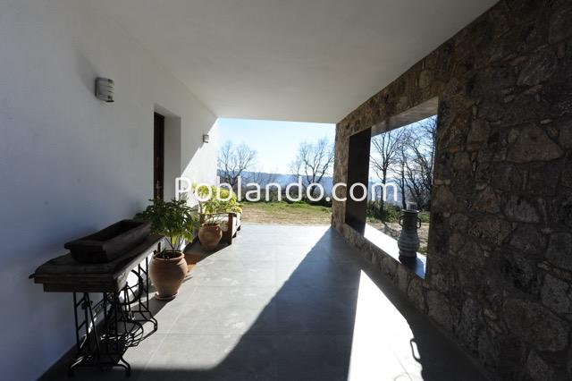 Hotel boutique en funcionamiento en Sierra de Gata · finca privada de 12 ha · alto potencial de crecimiento y ampliación.