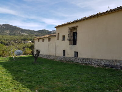 Un rincón junto al Font Roja, listo para su próxima vida